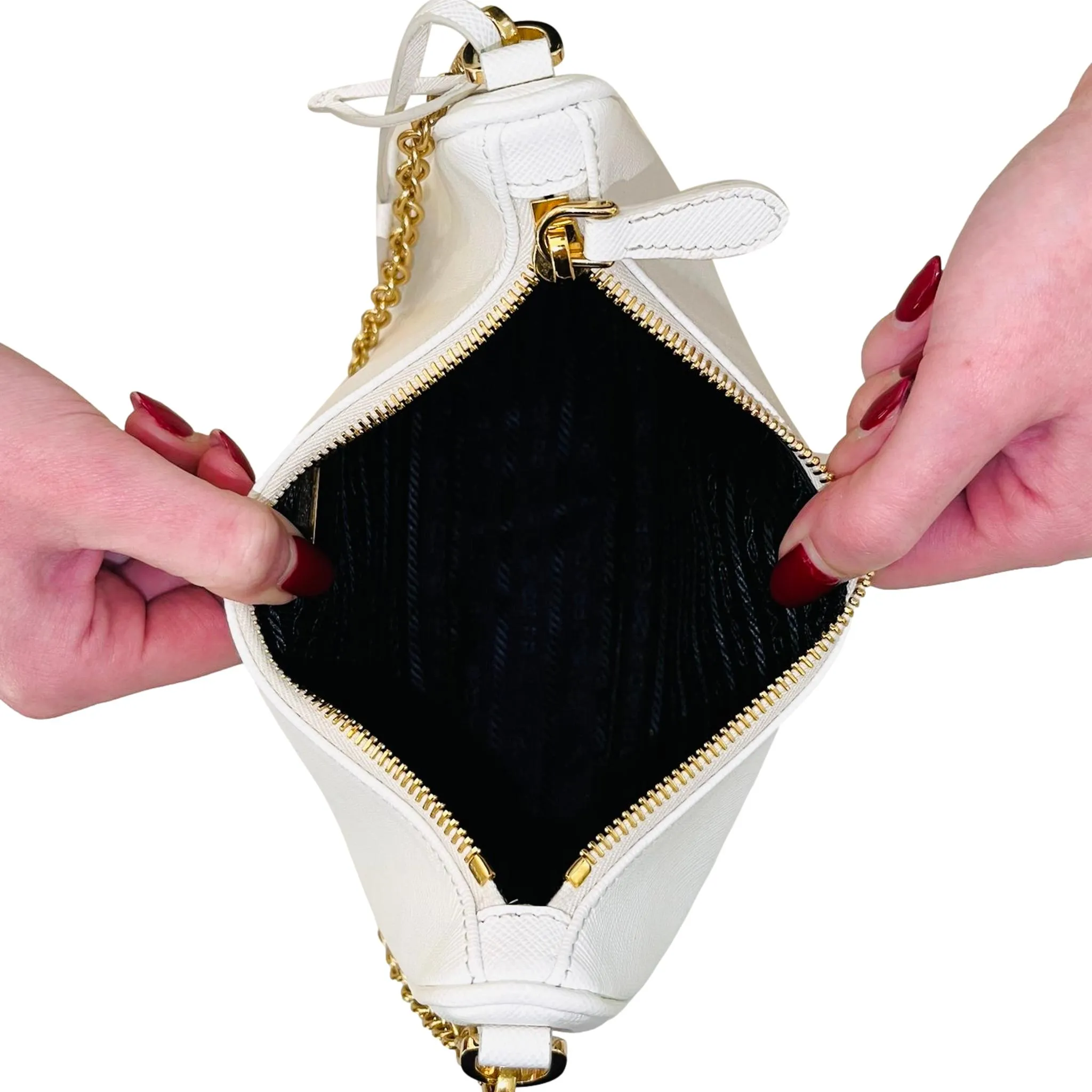 Prada Re-Edition 2005 Saffiano Leather Shoulder Bag