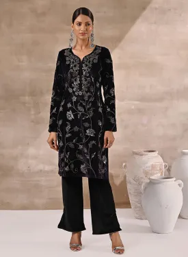 Purple Floral Velvet Kurta with Embroidery