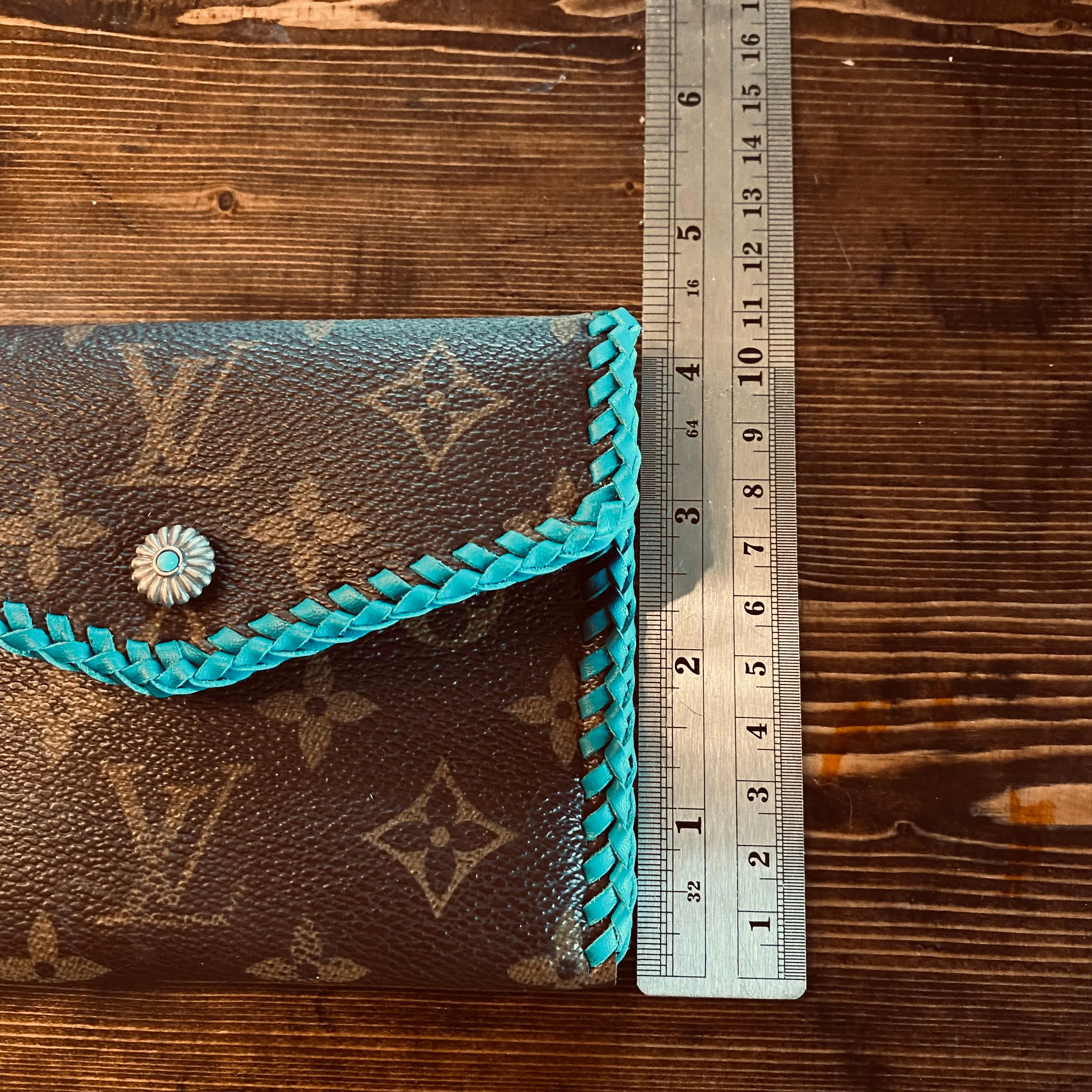 The Cardinal - Turquoise Vintage Card Holder/Wallet/Keychain